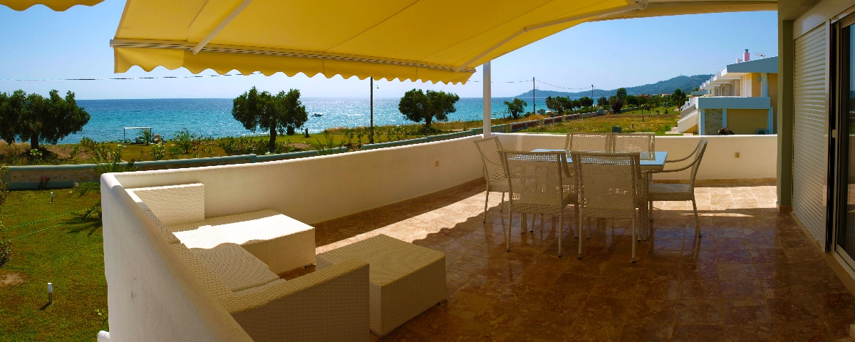 mira-mare2013-p8069708_stitch-1200x480_1200x480
